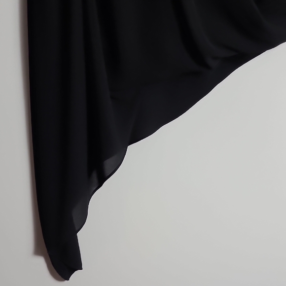 BCBGMAXAZRIA Cecil Asymmetric Sleeveless Top In Black Size Small - Picture 6 of 16